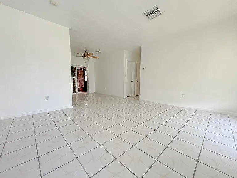 3645 NW 195th Ter — Photo 9