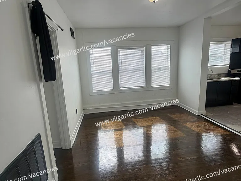 1514 W 5th Ave — Photo 6