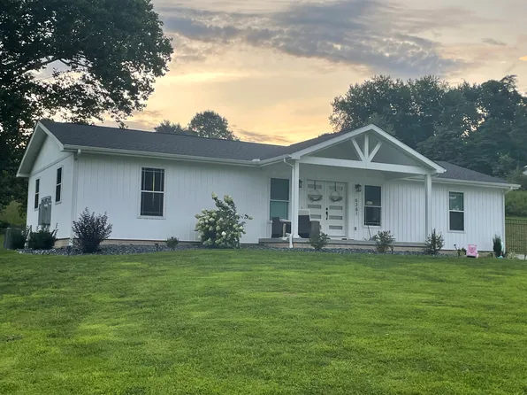 6281 Veto Rd, Belpre, OH 45714