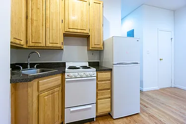 Rented by City Connections Realty