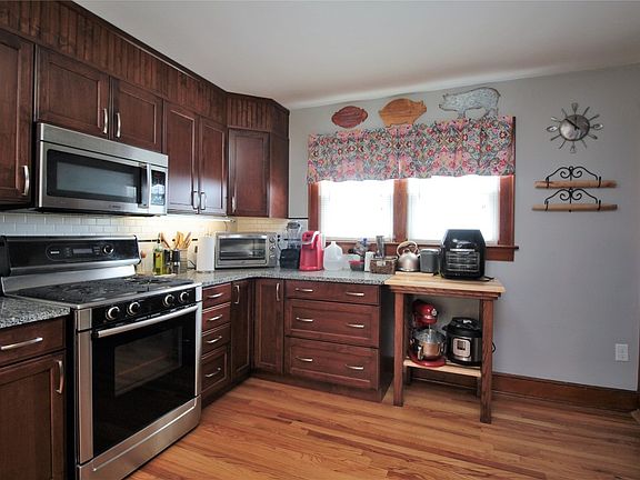 2nd image of 73 Albany Ave