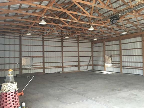 3rd image of 3001 W County Road 600 S