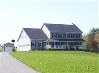 15 Cider Mill Ct, Pleasant Valley, NY 12569