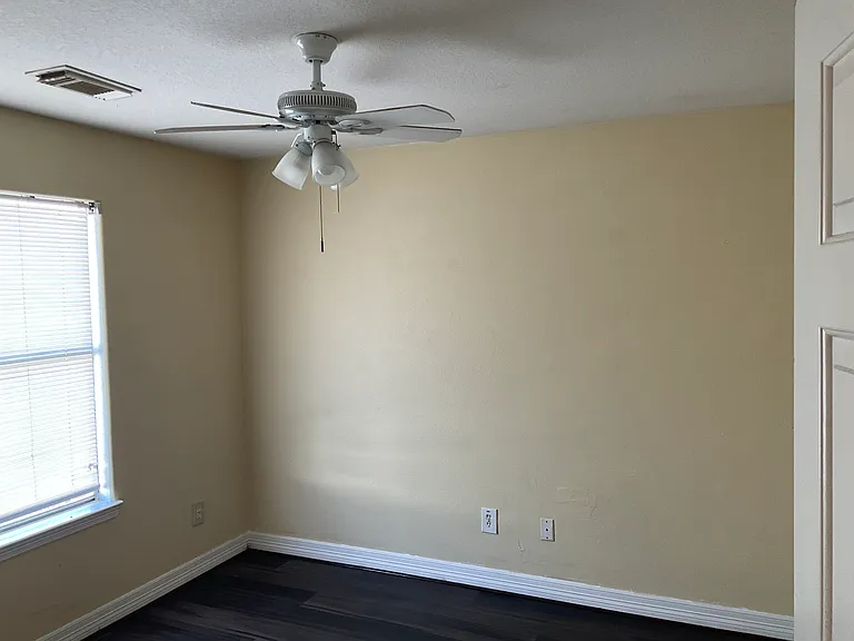 10610 Mills Way — Photo 29