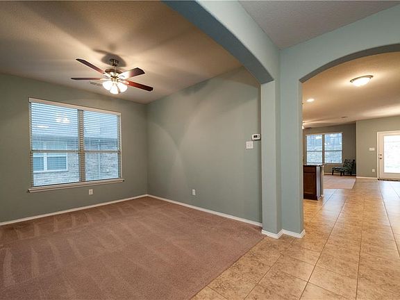 3rd image of 3517 Oceanview Dr