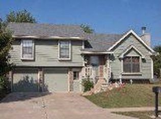 1216 N Davis Rd, Independence, MO 64056