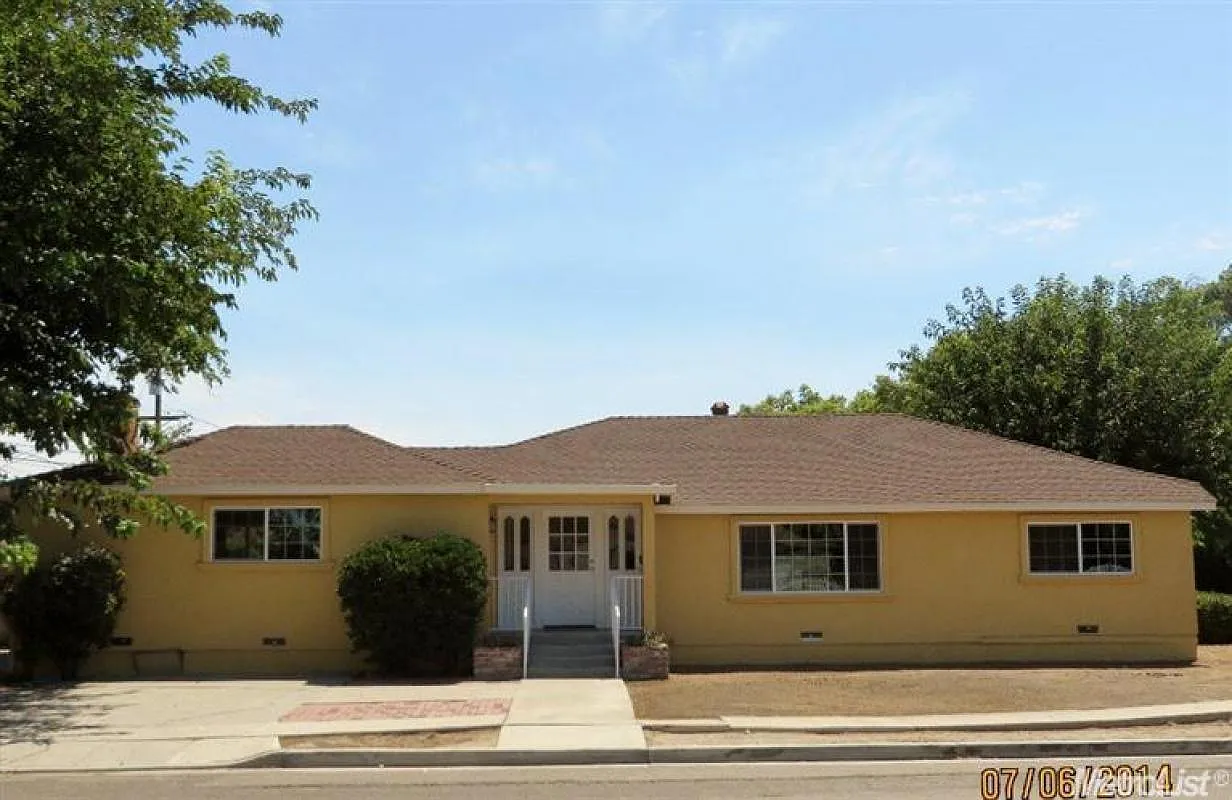203 Hollywood Ave photo 1