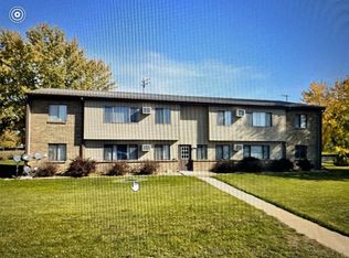 770 Country Club Dr #1, Akron, IA 51001