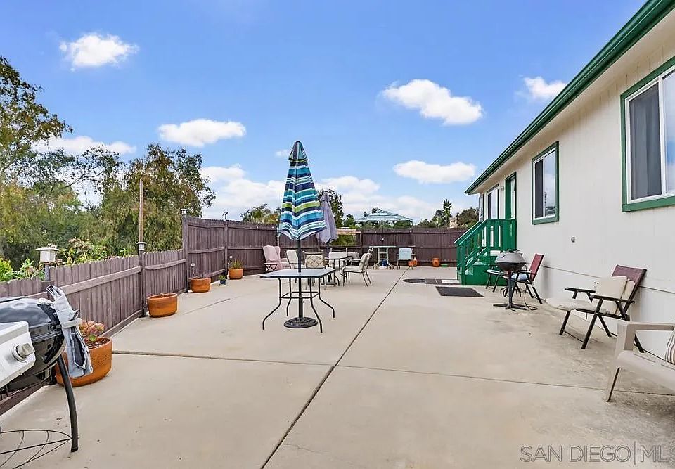 1st image of 300 Thornton Dr Space 14