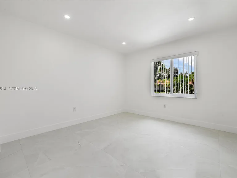 13445 SW 20th Ter — Photo 15