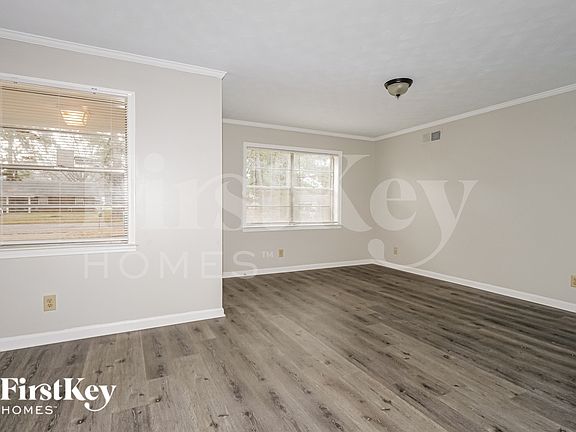 5th image of 1928 Croydon Ave