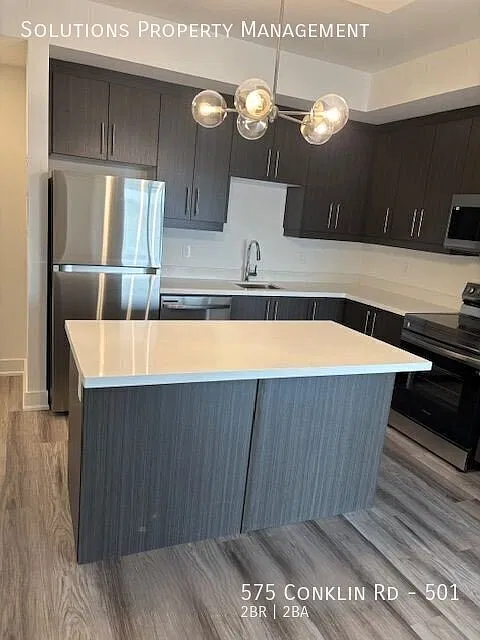 **Beautiful 2 Bed, 2 Bath Condo** — Photo 4