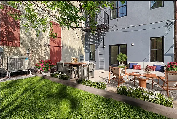 Rented by Loom Capital Group Inc. | media 1