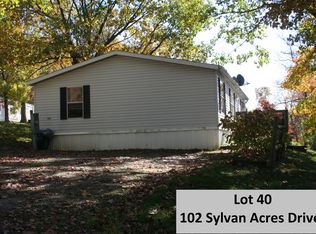 102 Sylvan Acres Dr, Indiana, PA 15701