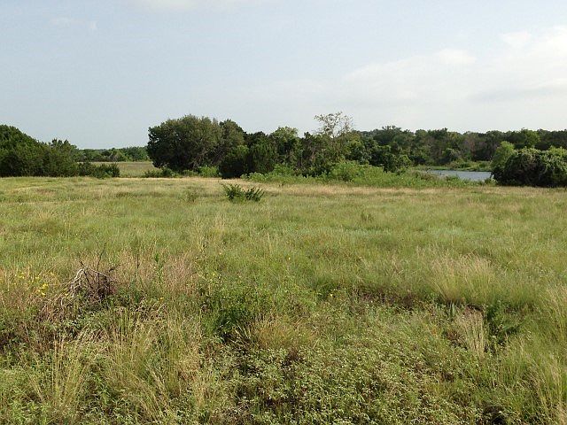 1st image of 523 County Road 2700