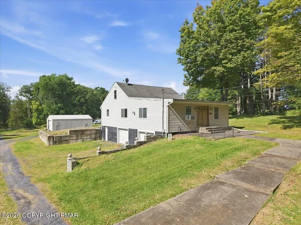 111 Old Independence Ln, East Stroudsburg, PA 18301