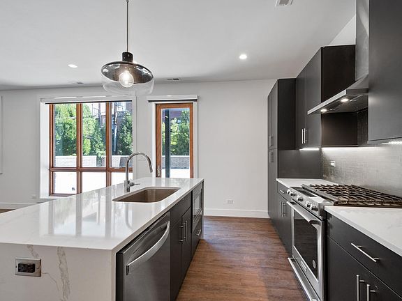 4th image of 1877 N Halsted St #1C
