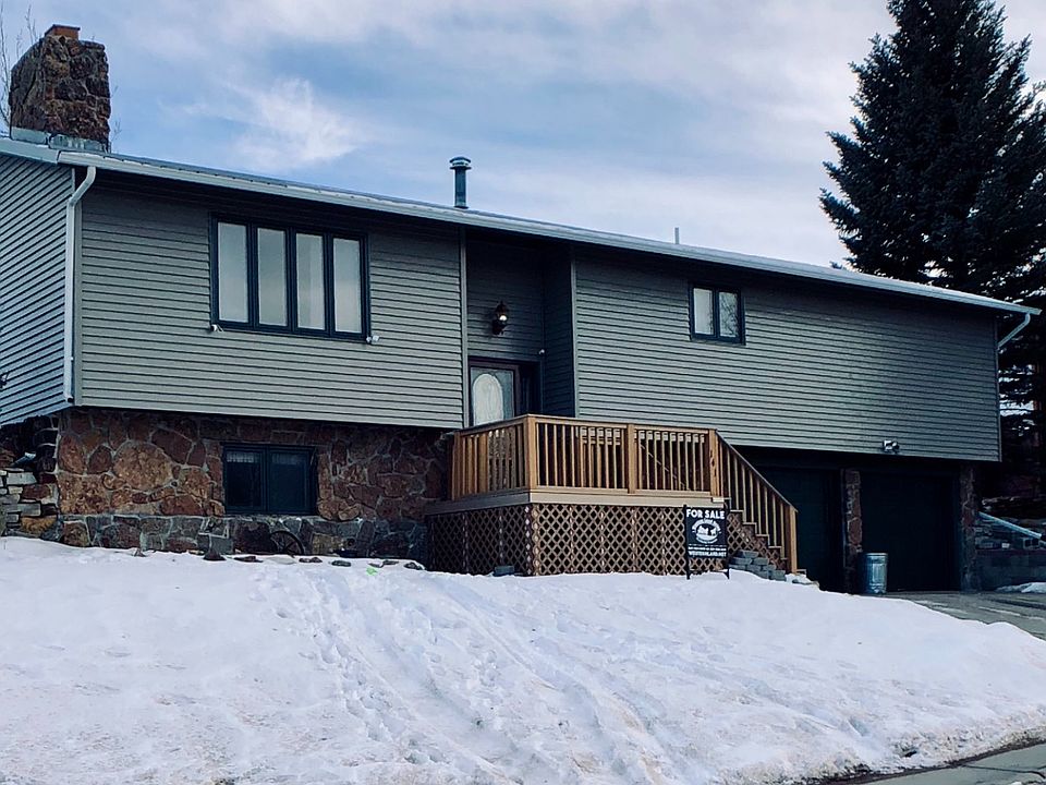 1st image of 141 Cedar Ridge Dr
