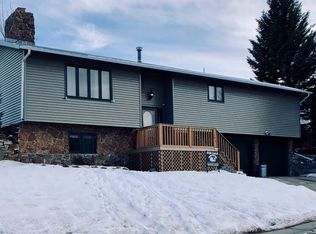 141 Cedar Ridge Dr, Thermopolis, WY 82443