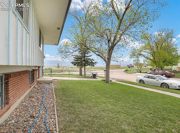 4th image of 402 Calle Manzana