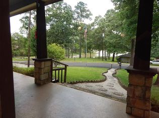 467 W Lake Dr, Livingston, TX 77351