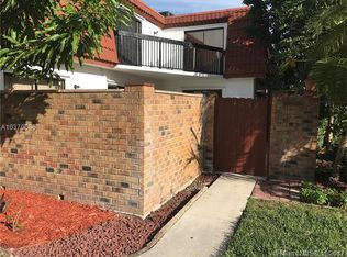 4732 Suburban Pines Dr, Lake Worth, FL 33463