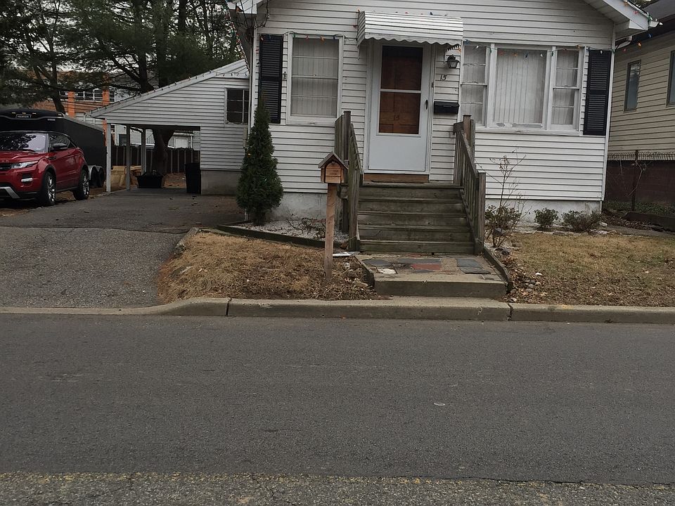 15 Mueller Place