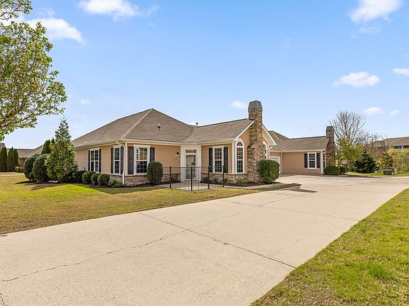 5th image of 2419 Baskette Way