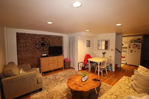 513 Bloomfield St #1 Photo 1