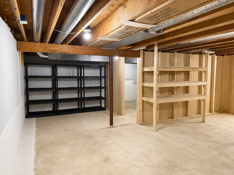 72 Juniper Rdg #A — Photo 47