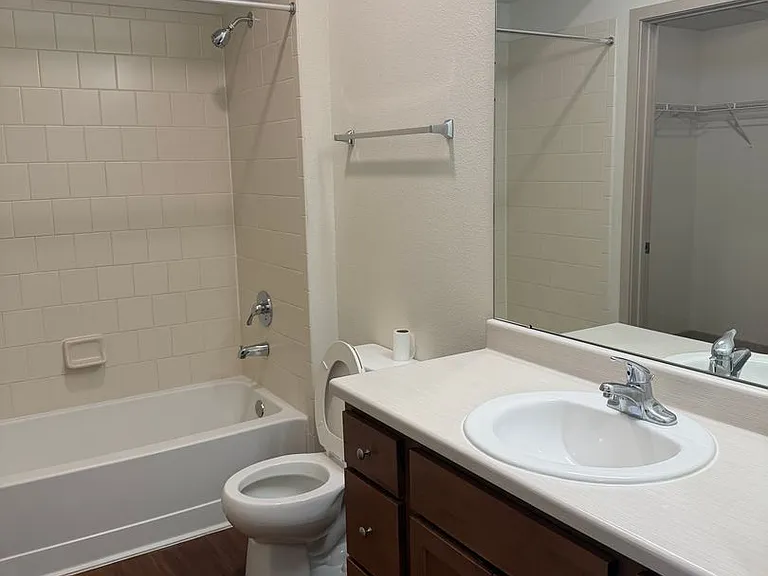1305 N Peoria St — Photo 21