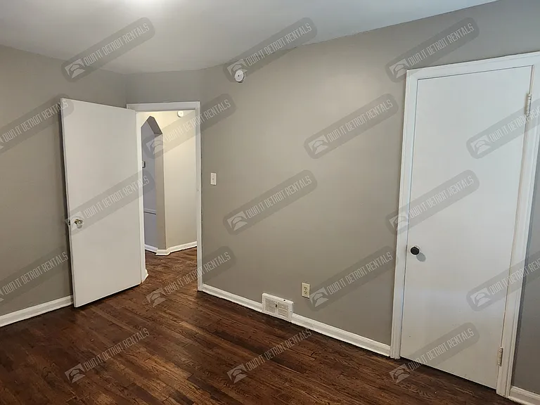 3666 Devonshire Rd — Photo 8