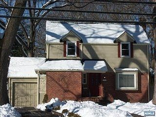 1st image of 310 Hillsdale Ave
