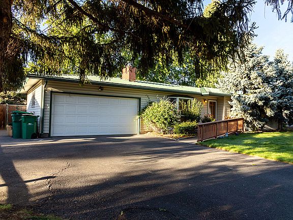 2nd image of 4421 Onyx Ave