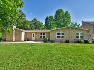 3530 Yaeger Rd, Saint Louis, MO 63129