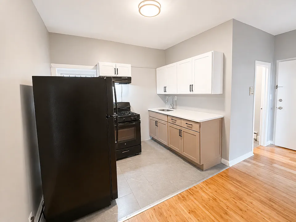 301 Watchung Ave #2