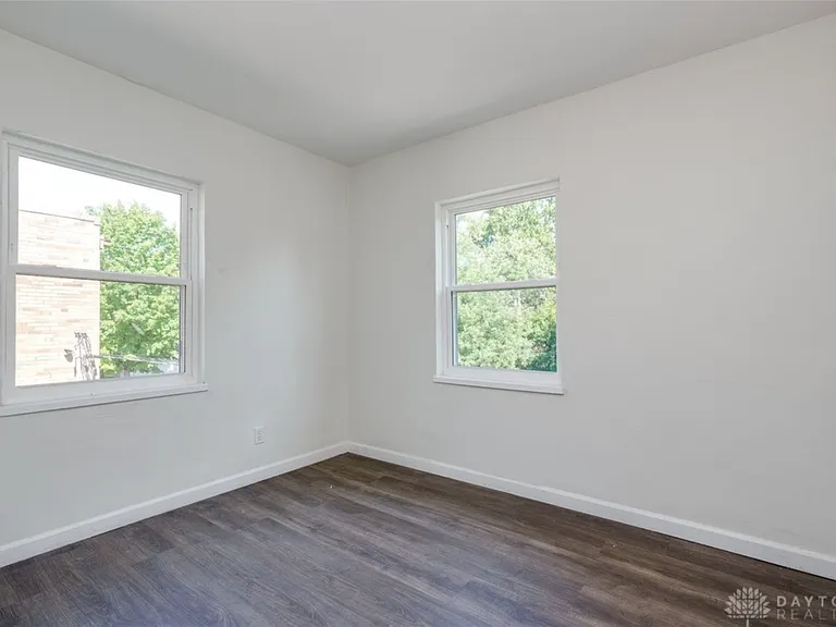 531 Hadley Ave #4 — Photo 16