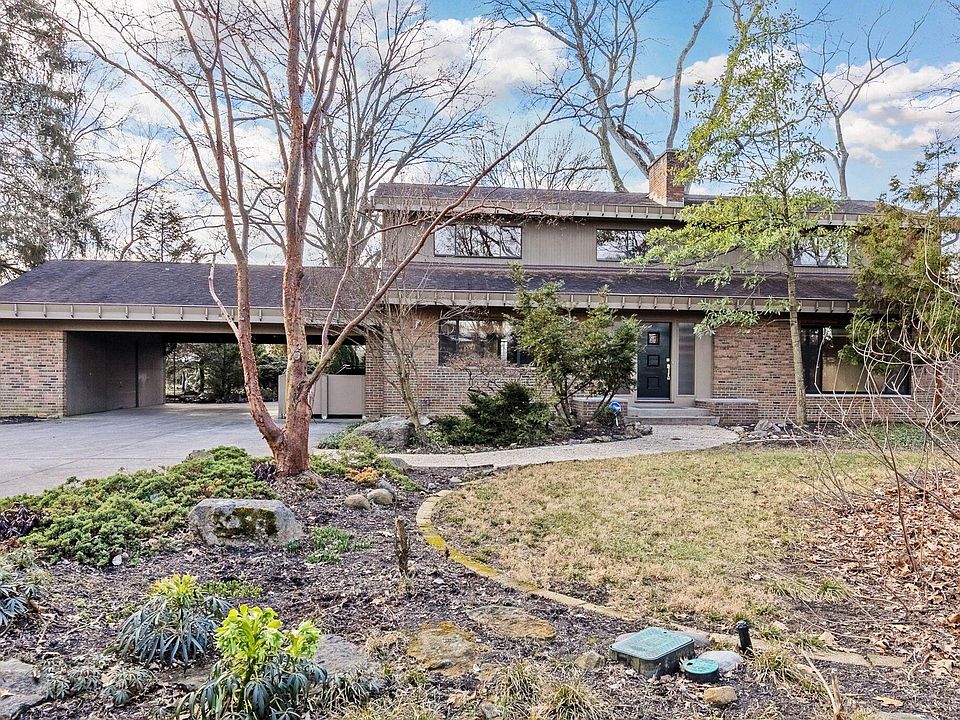 1st image of 477 E Dominion Blvd