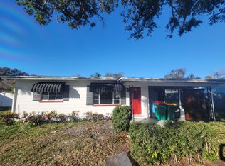 10911 Grove Ter, Seminole, FL 33772