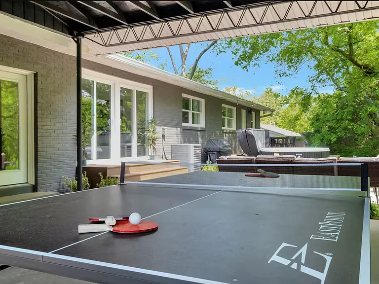 3008 Windemere Cir — Photo 38