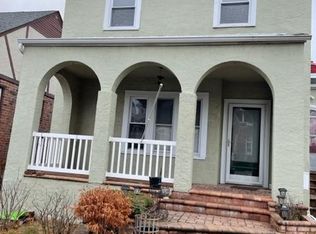 325 E Olive St #1, Long Beach, NY 11561