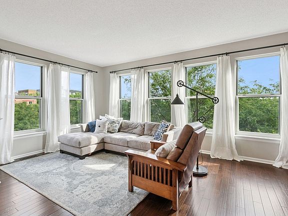 5th image of 545 N 1st St APT 411