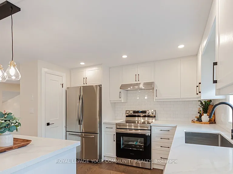 5 Selkirk Cres — Photo 18