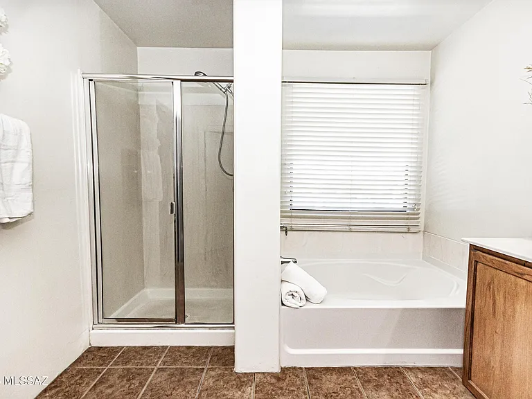 4830 S Vallecano Dr — Photo 29