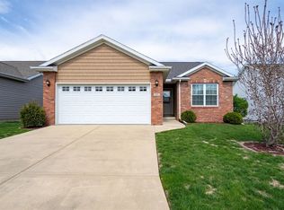 171 Eugene Dr, Normal, IL
