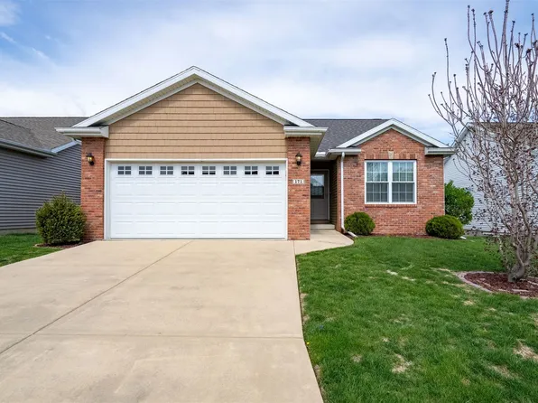 171 Eugene Dr, Normal, IL 61761