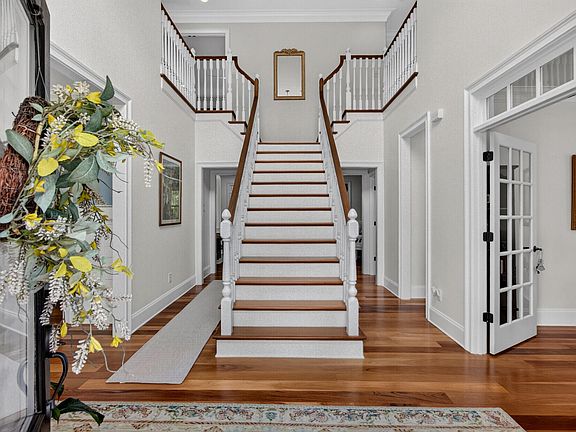 2nd image of 2617 Ringsted Ln
