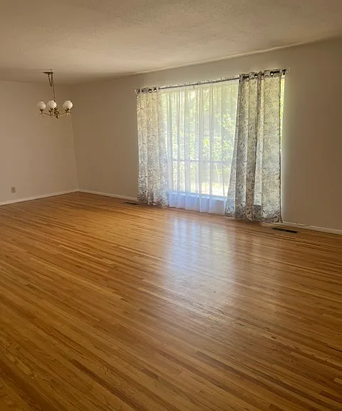 3004 Utah St NE — Photo 13