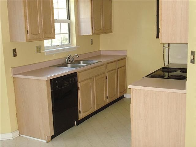 2nd image of 441 Windfield Pl