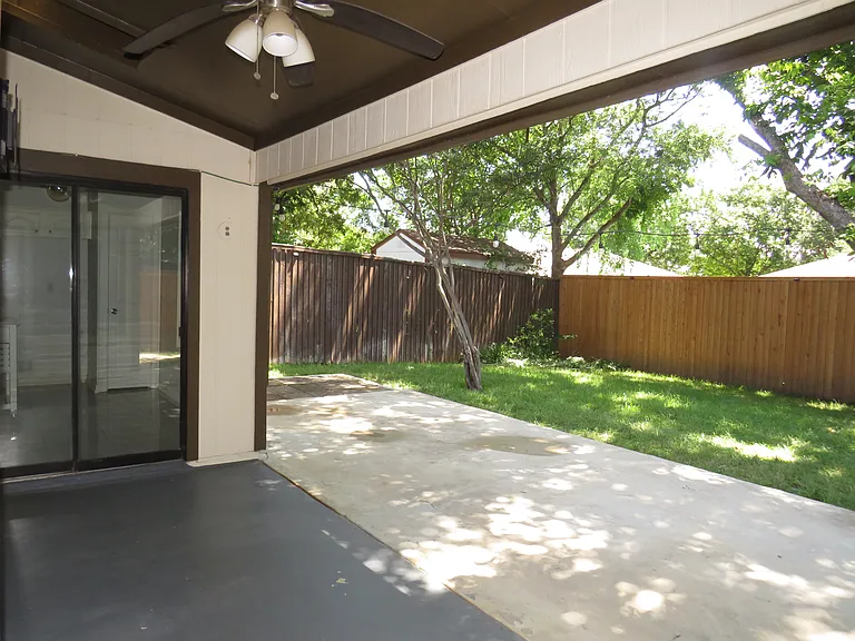 2308 Crestmeadow St — Photo 36